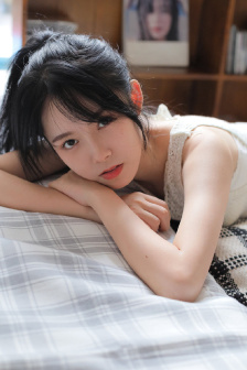 小妖精抬起臀嗯啊H军人(廉则吏)